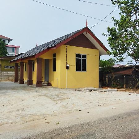 Room Stay Tok Wan 2 Kampung Kuala Besut Exterior foto